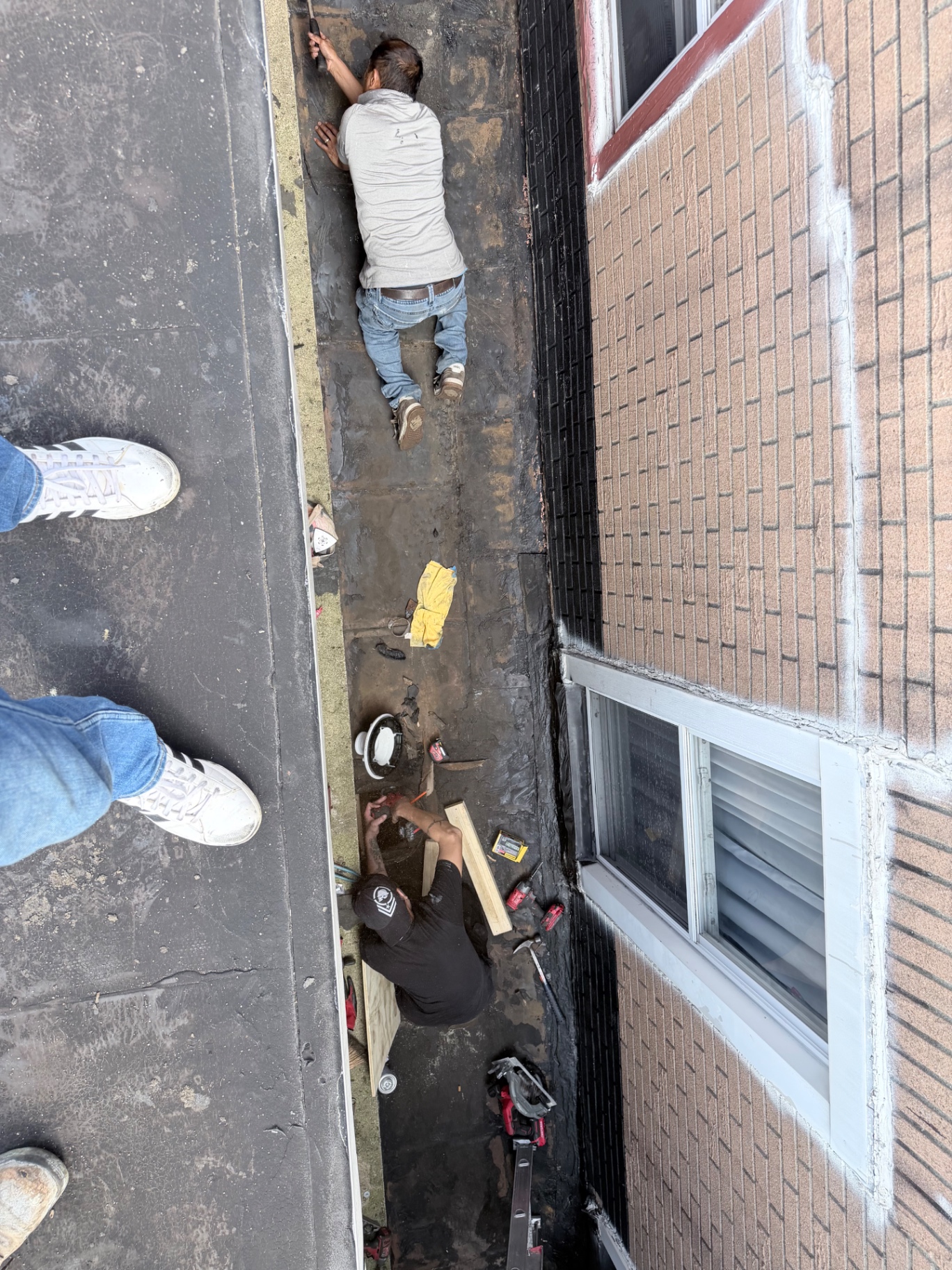 Roof repair work from the flat-roof project gallery